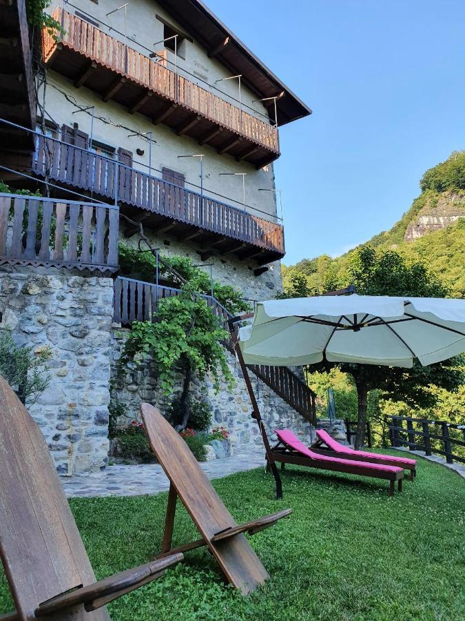 La Tana del Tasso Rooms&Breakfast Camerata Cornello Exterior foto