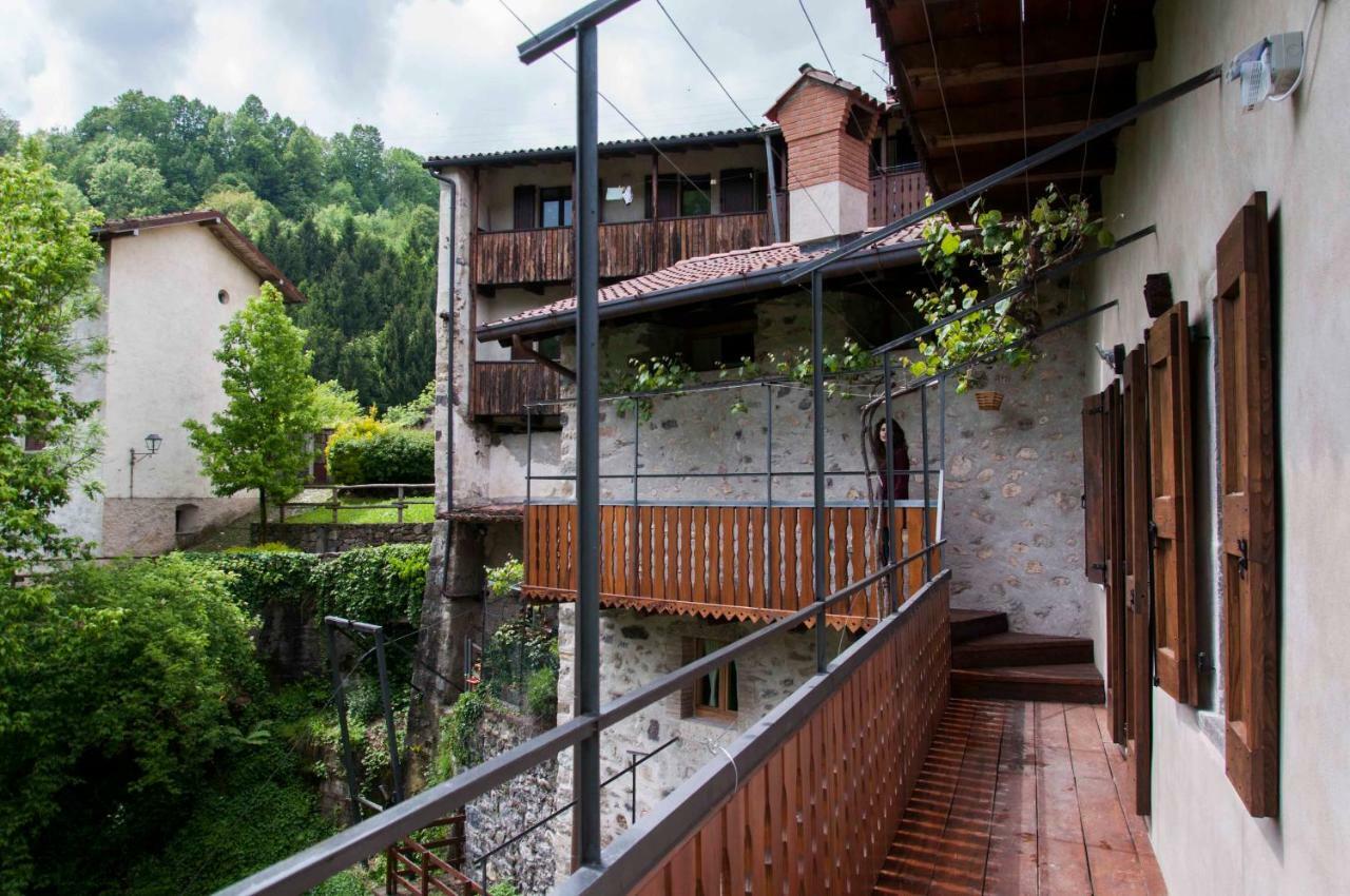 La Tana del Tasso Rooms&Breakfast Camerata Cornello Exterior foto
