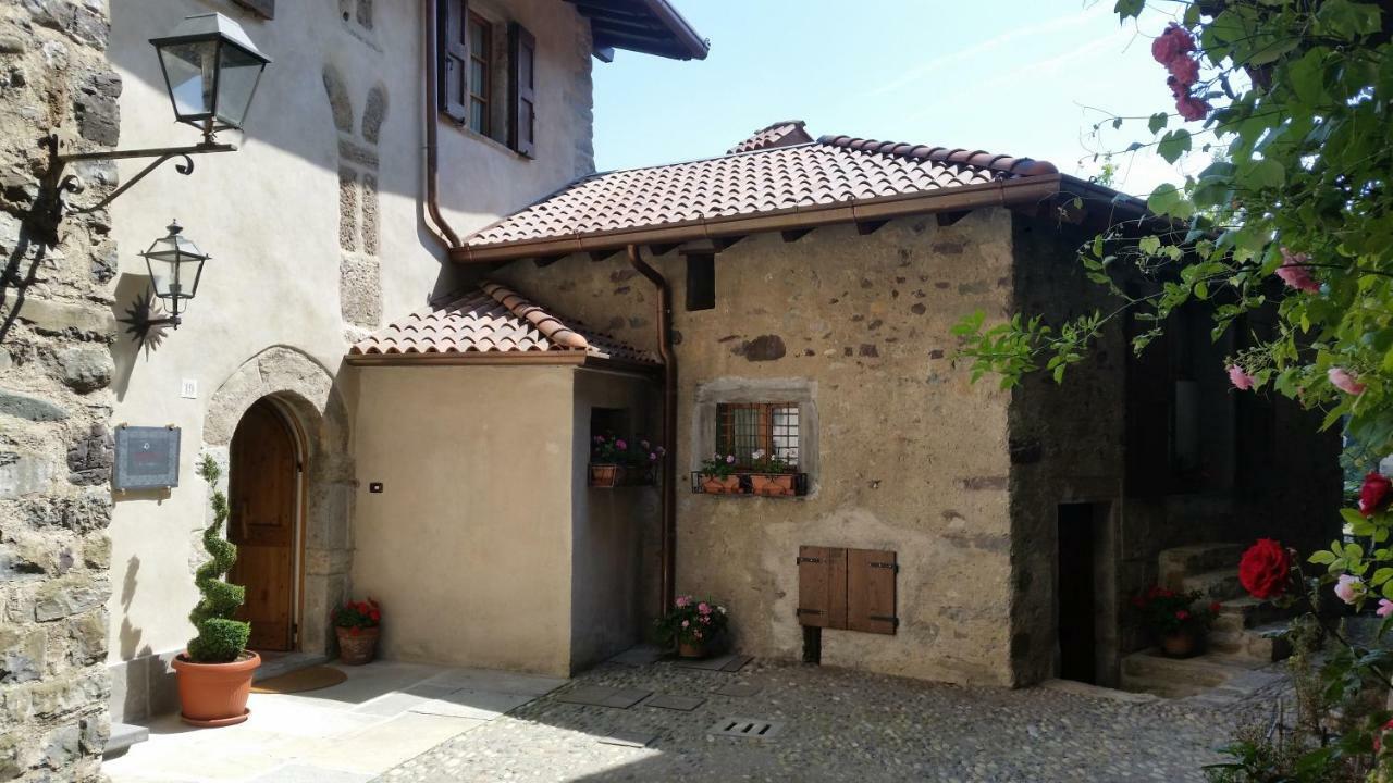 La Tana del Tasso Rooms&Breakfast Camerata Cornello Exterior foto