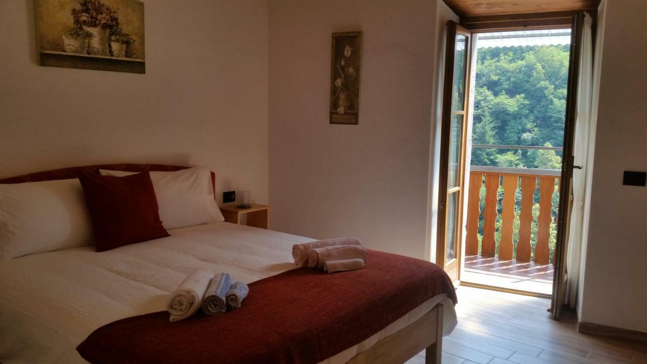 La Tana del Tasso Rooms&Breakfast Camerata Cornello Exterior foto